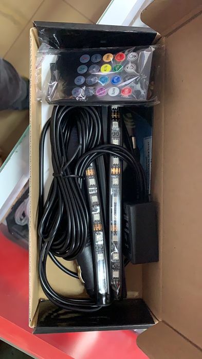 Lumini Ambientale auto 12V Banda LED RGB *Telecomanda sau Bluetooth
