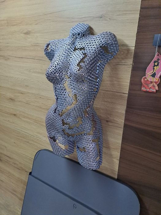 Манекен за декорация заведения ,магазини,офиси