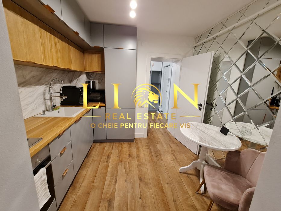 Apartament 3 camere decomandat – E3