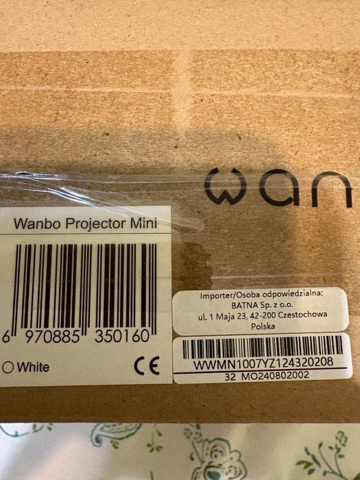 Miniproiector alb