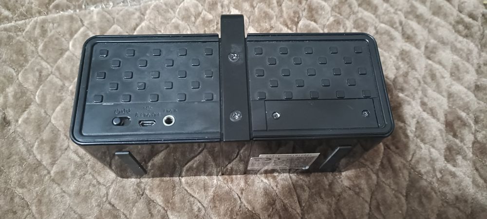 Bluetooth-колонку WAE в хорошем состоянии