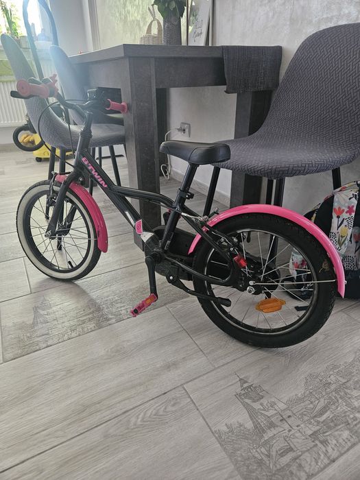 Bicileta btwin pe 16'