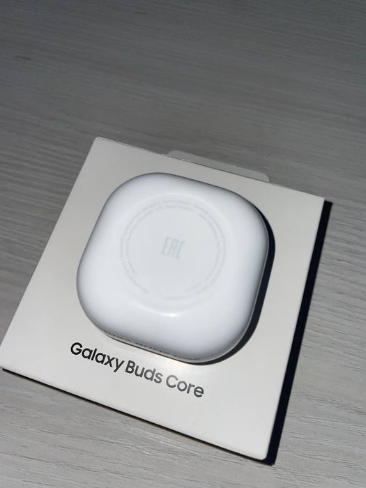 Наушник Samsung galaxy buds core
