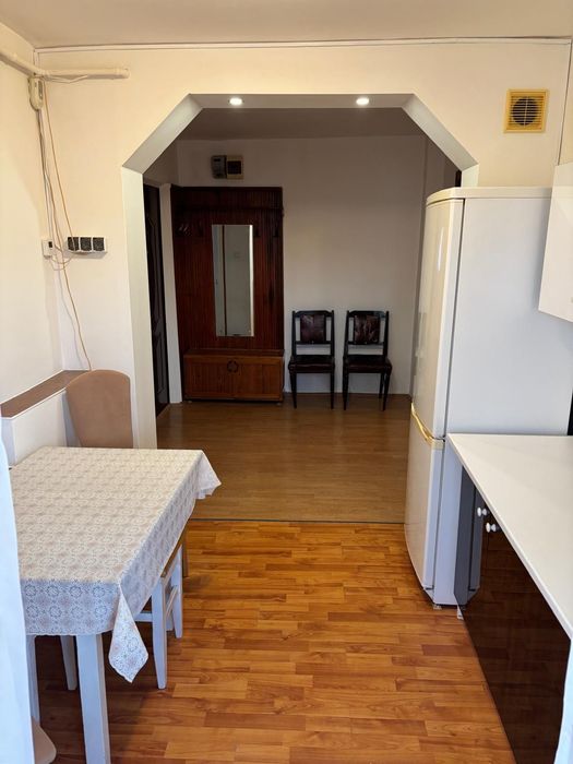 Inchiriez apartament 2 camere in Complexul Studentesc