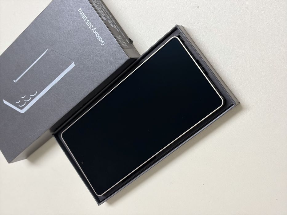 Magazin vinde: Samsung Galaxy S25 Ultra 512gb  / 12 RAM Titanium Gray