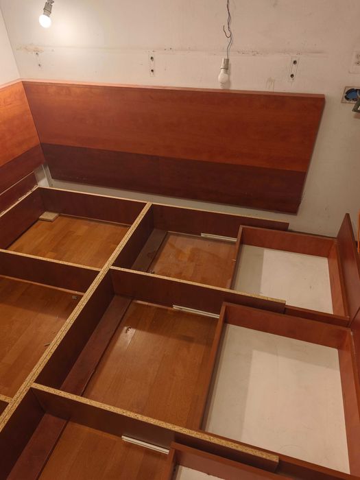 Pat 200/180 sau pat + șifonier