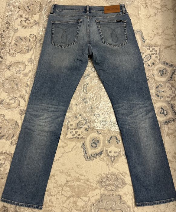 Продам джинсы Calvin Klein