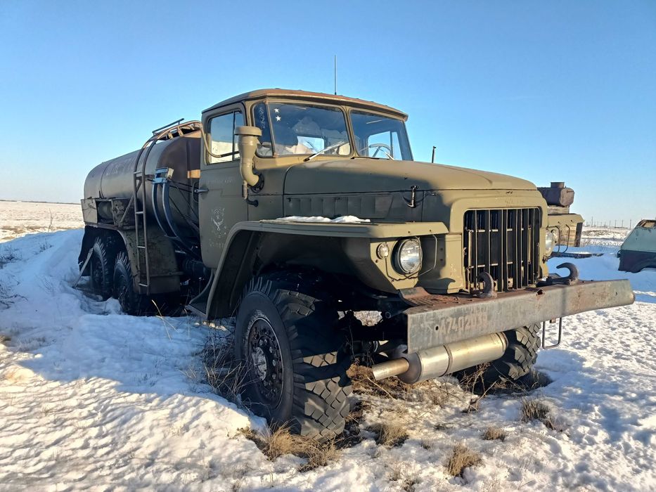 Продам Урал-топливозаправщик