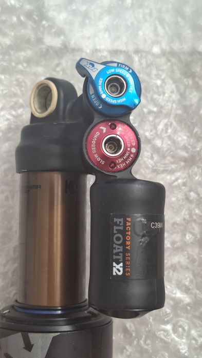 Shock Fox Float x2