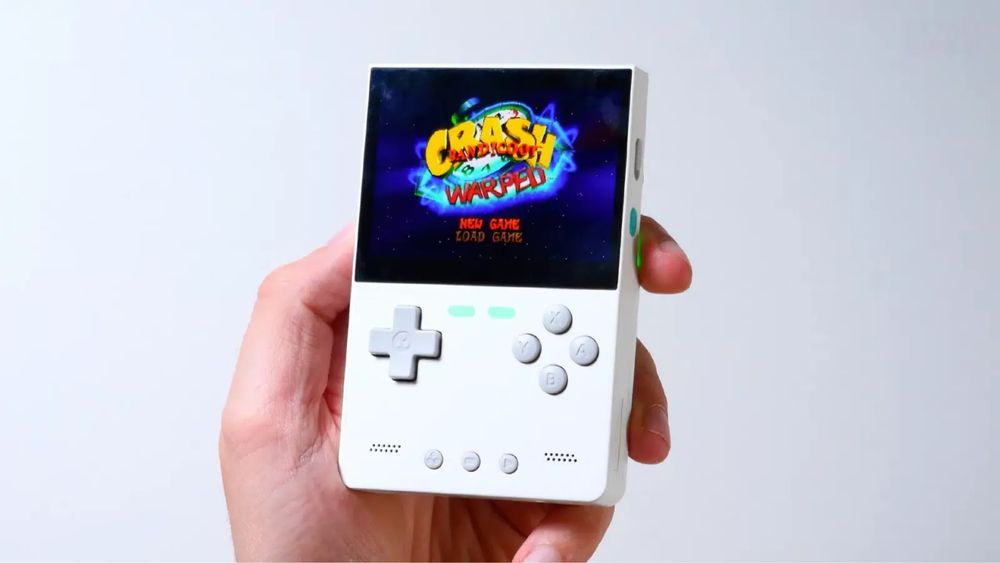 Trimui Brick игровая ретро консоль.