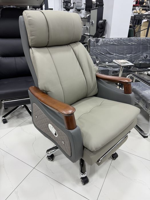 Офисное Кресло BOSS для Руководителей