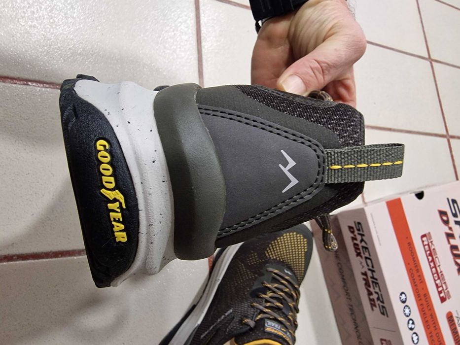 UGG, Спортни обувки с масивен дизайн 10 US / 43 EU   sketchers 42