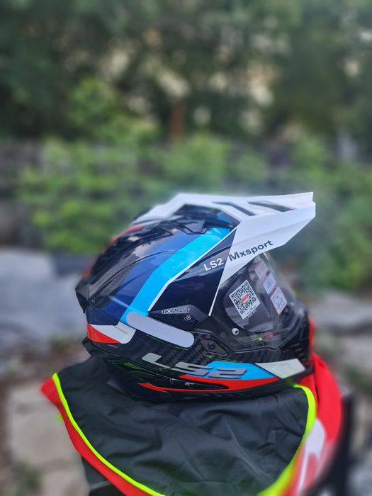 Карбоновый шлем LS2 MX701 Explorer