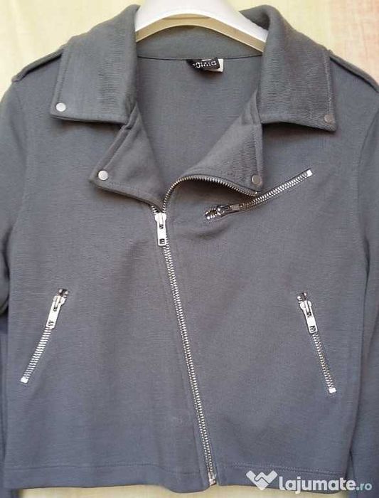 Jacheta scurta H&M Divided gri deschis fermoar metalic oblic buzunare