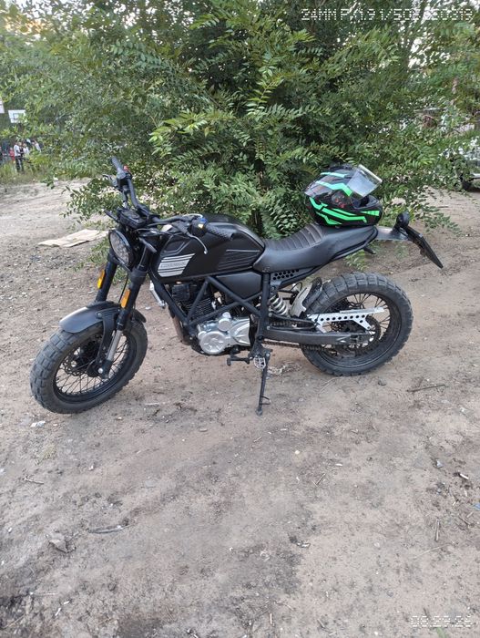 Продам daytona scrambler