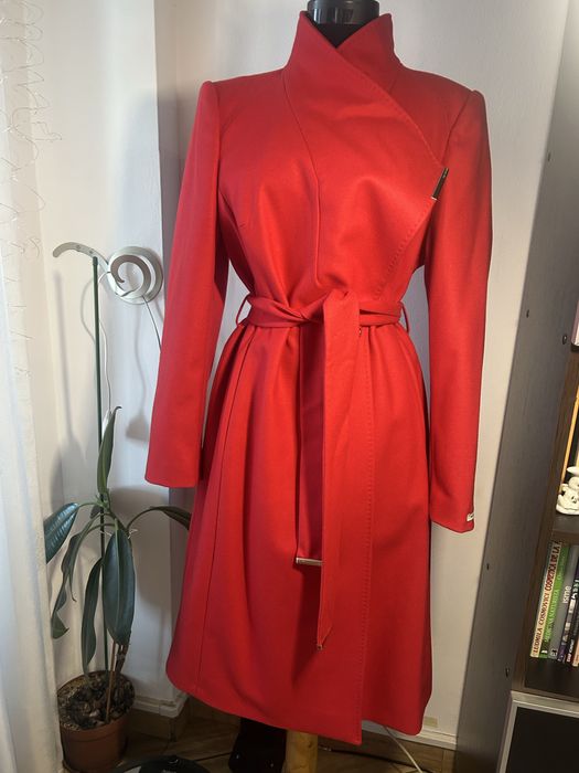 Palton Ted Baker nou cu eticheta