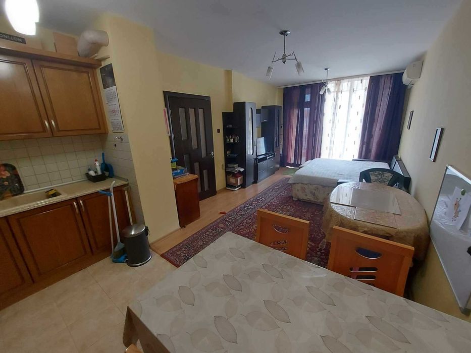 Продава се Двустаен апартамент в Търговище, Вароша - 85 кв.м за 1380 €/кв.м - Снимка #3