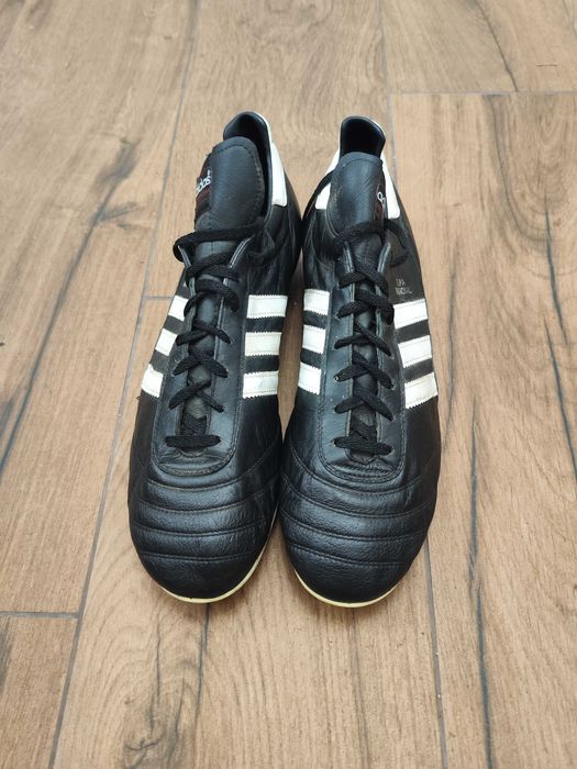 Футболни обувки Adidas Copa Mundial