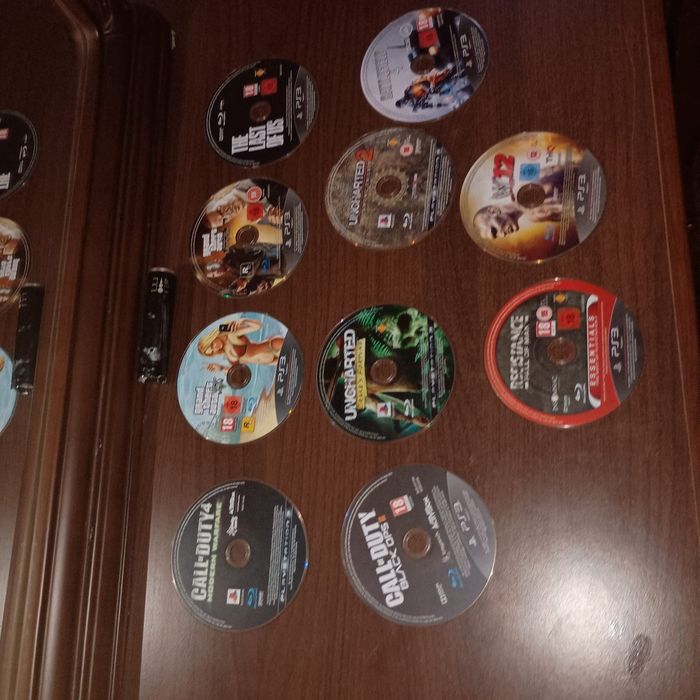 Vand PlayStation 3 Slobozia și amara