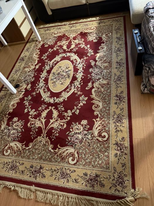 Ковры арабские шелковые 2 на 3 м  и 3,5 на 2,5 в хорошем состоянии