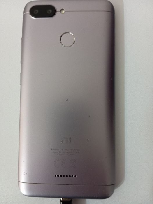 Телефон Xiaomi redmi 6