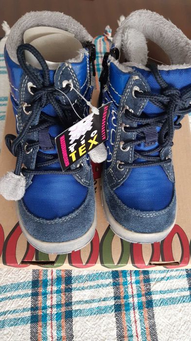 Нови ботушkи N25