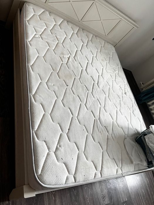 Отдам матрас 180х200