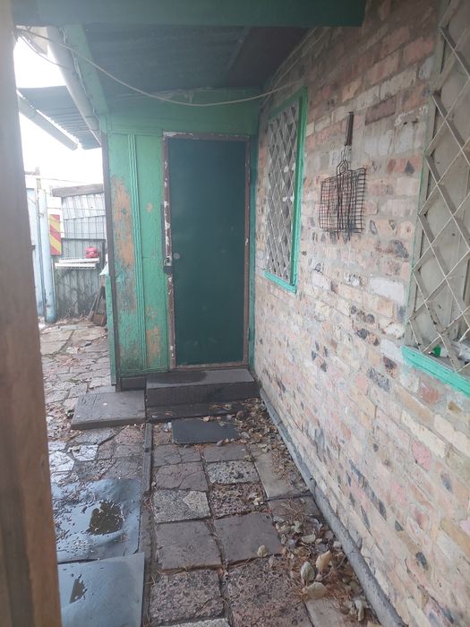 Дача с кирпичным домиком