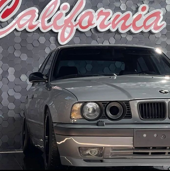 BMW е34 бампер пароги фары