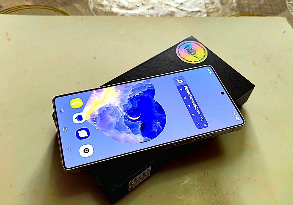 Samsung' S 25 ultra. 512 GB/12. Идеал холатда.