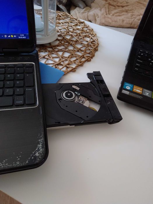 продам ноутбук б\у Dell