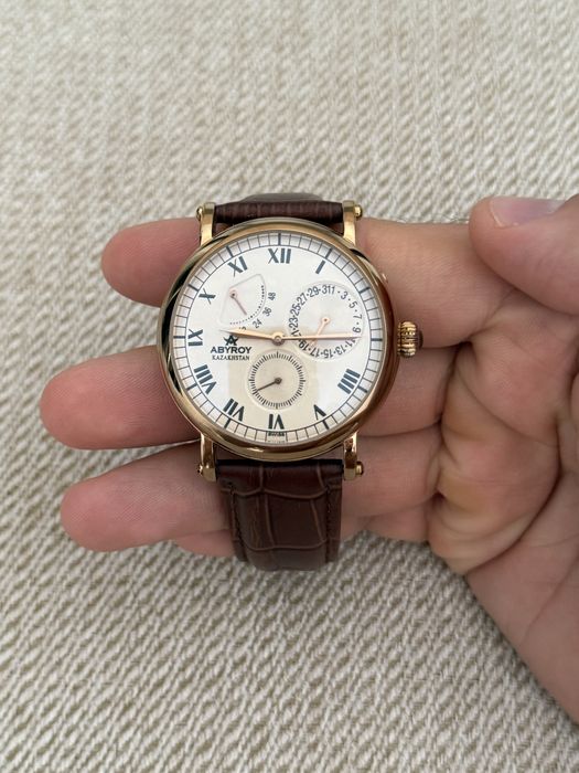 Наручные часы ABYROY watch