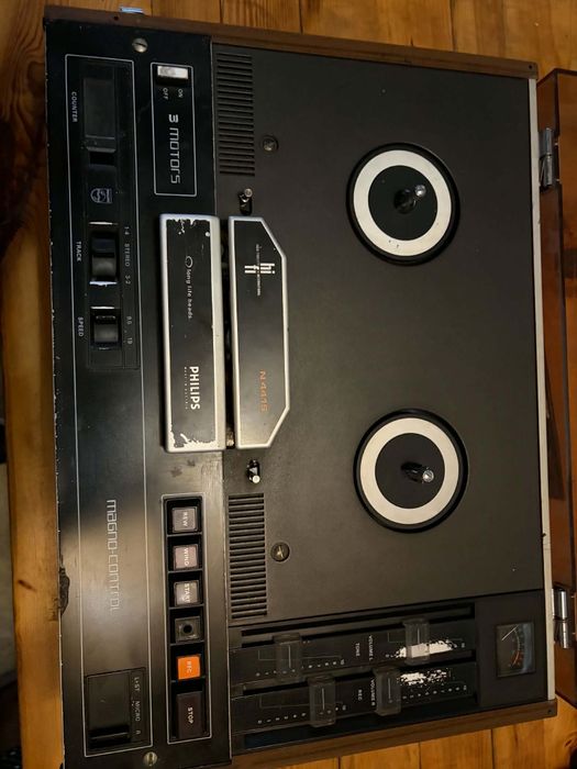 Philips N4415 ролков магнетофон (ретро, винтидж)
