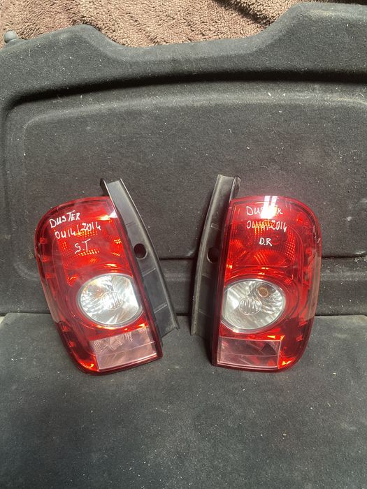 Tripla-Triple Dacia Duster 1 2014 Lampa-Stop stanga-dreapta