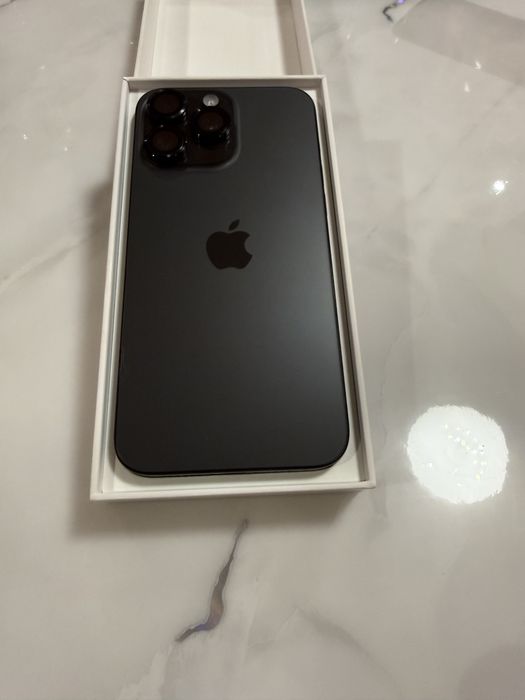 Iphone 15 pro max 256 Black Titanium