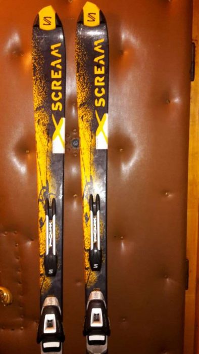 Vând schiuri Salomon 190cm