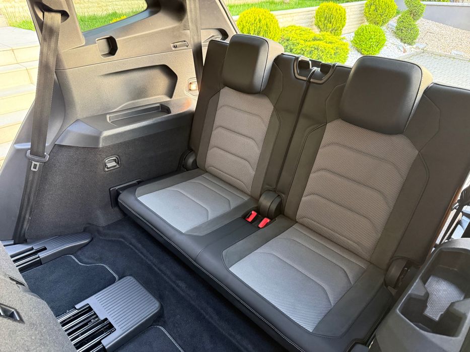 VW Tiguan 2019 all space 7 locuri R Line 2.0L TSI 220 CP benzina 4x4