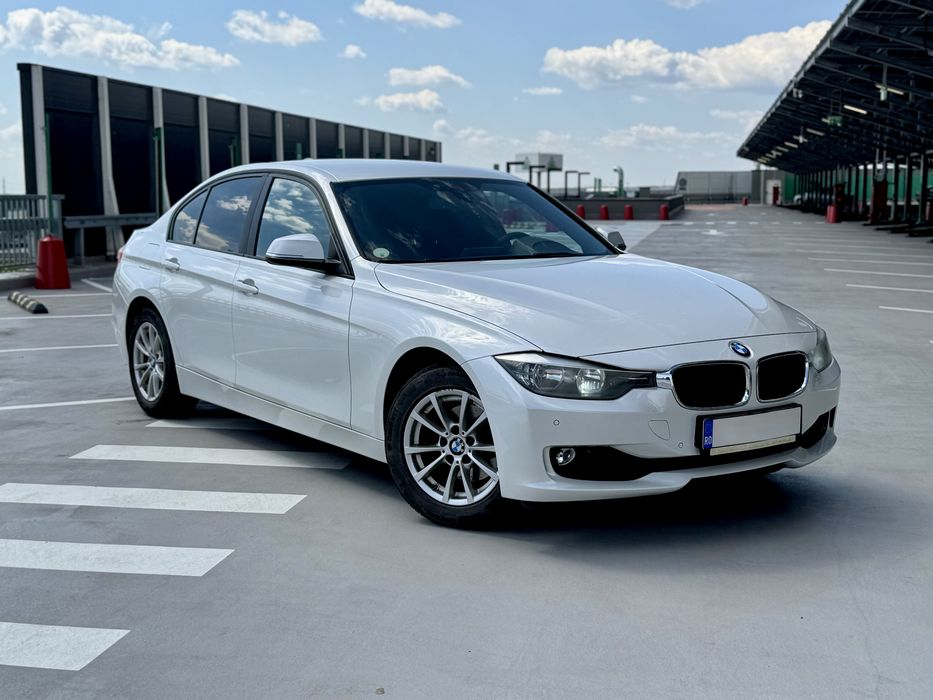 BMW Seria 3 F30 2015 2.0 diesel Efficient Dynamics- Pachet M interior, Scaune sport piele, culoare alb perlat