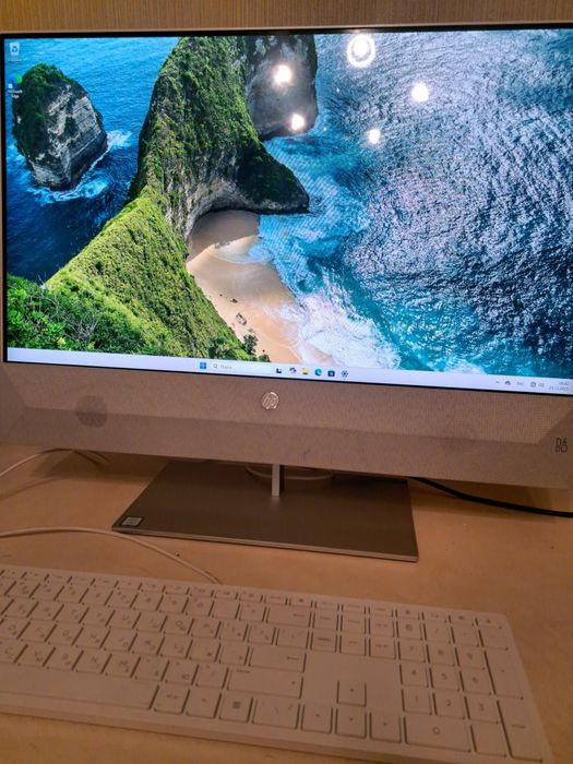 Моноблок HP Pavilion All-in-One