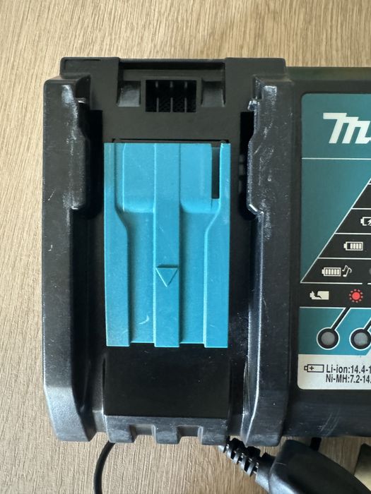 Incarcator rapid Makita DC18RC
