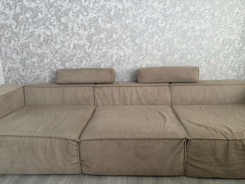 Диван большой 4 метр.Курган