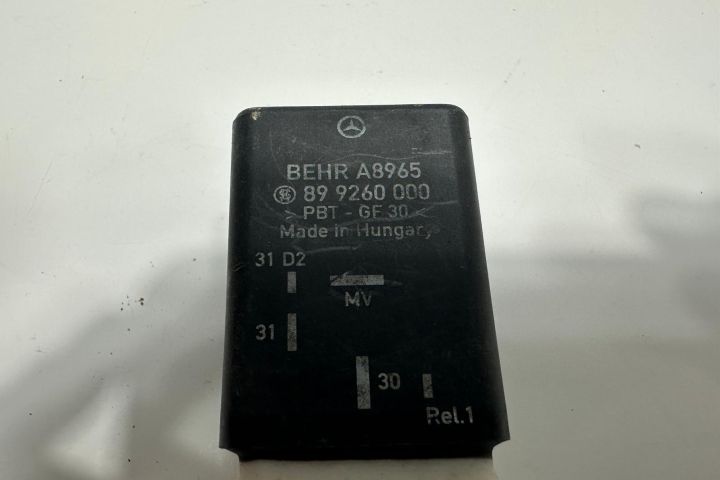 Releu  899260000 Mercedes-Benz Vito W639