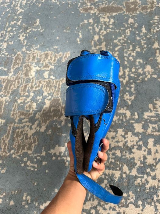 Продам шлем Everlast