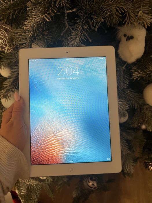 iPad 2 Apple 9.7” 32GB Wi-Fi + Cellular, funcțional, iCloud liber