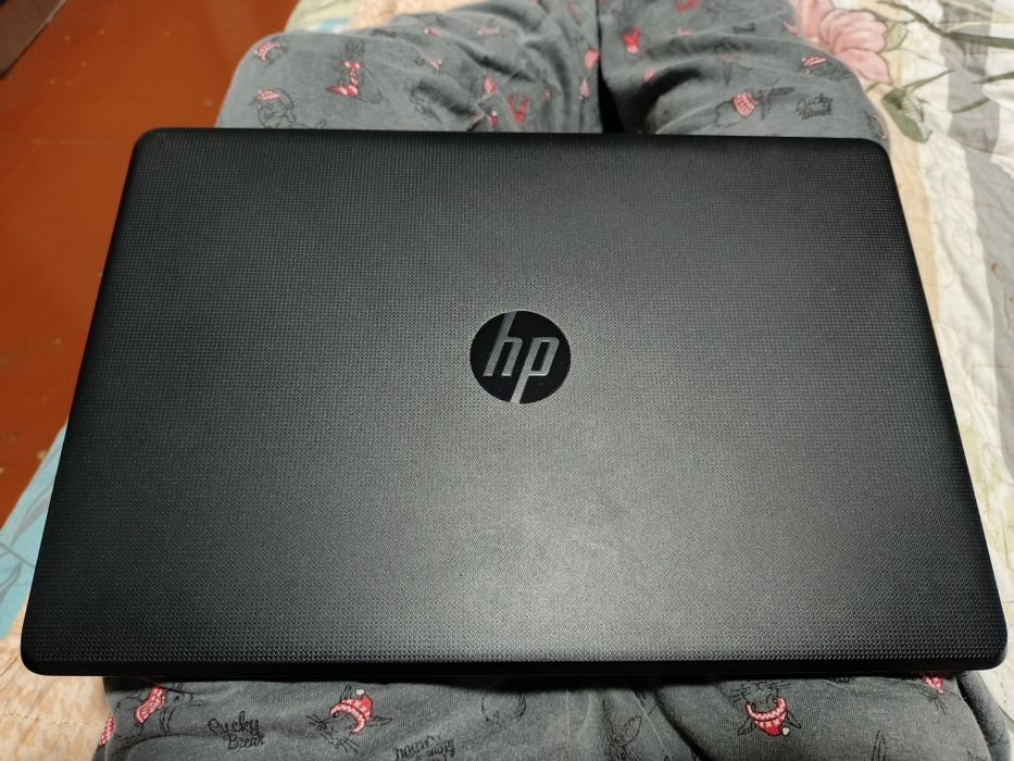 Ноутбук HP 2018 года с Windows 10 Pro for workstations