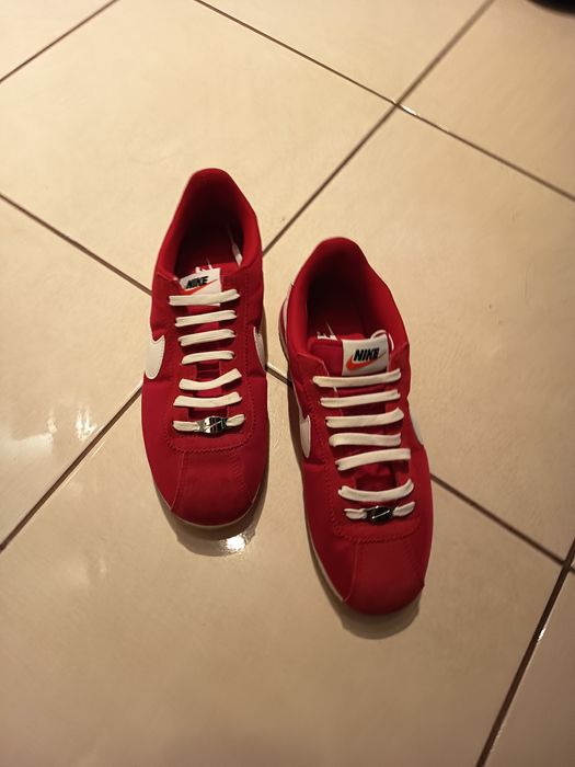 Nike cortez University red