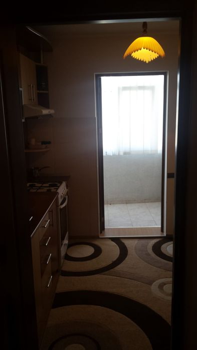 Proprietar vind apartament 2 camere Mioveni