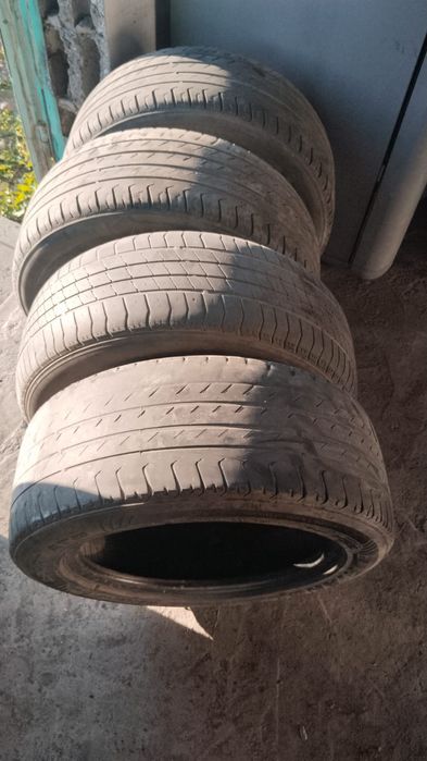Шина продам шину 215/55/16