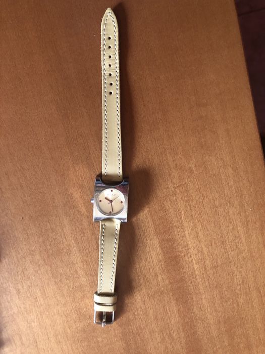 Ceasuri de Dama cu baterii