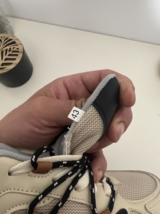 Adidasi noi impecabili